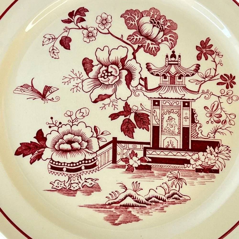 Vintage‎ Taylor Smith Taylor Red Asian Design Dinner Plate 10” Crazing